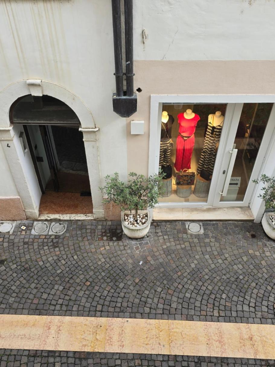 La Torretta Apartment Peschiera del Garda Exterior photo